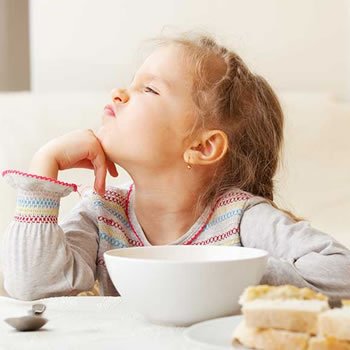 Ergenlerde Yeme Bozuklukları Nelerdir? Nedenleri ve Tedavisi Nedir?